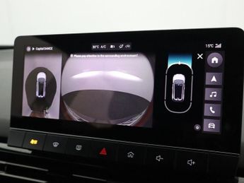 MG MG 4 64kWh Trophy Long Range Hatchback 5dr Electric Auto (203 ps)