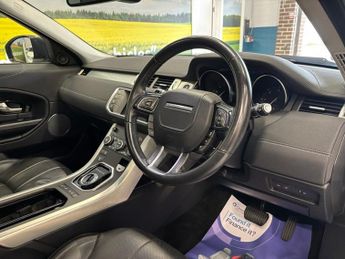 LAND ROVER RANGE ROVER EVOQUE 2.0 TD4 SE Tech SUV 5 Door Diesel Automatic White 4WD Euro 6 