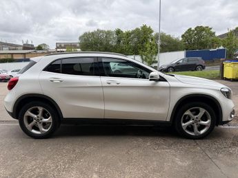 MERCEDES-BENZ GLA 2.1 GLA200d Sport SUV 5 Door Diesel Automatic White 7G-DCT Euro 