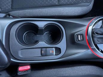 NISSAN JUKE 1.0 DIG-T N-Connecta SUV 5dr Petrol DCT Auto Euro 6 (s/s) (114 p