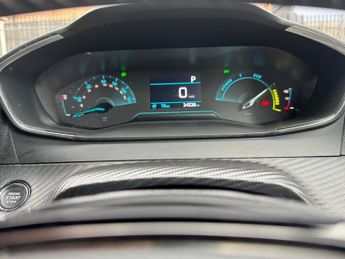 PEUGEOT E-2008 50kWh Active Premium + SUV 5dr Electric Auto (7kW Charger) (136 