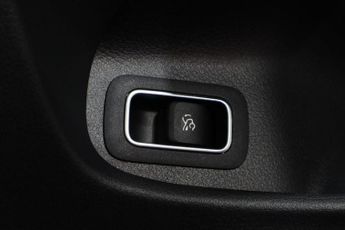 MERCEDES-BENZ CLA 1.3 CLA180 AMG Line (Premium Plus 2) Coupe 7G-DCT Euro 6 (s/s) 4