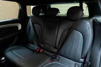 MINI COUNTRYMAN 1.5 Cooper Exclusive SUV 5dr Petrol Steptronic Euro 6 (s/s) (136