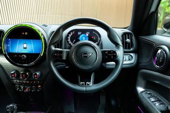 MINI COUNTRYMAN 1.5 Cooper Exclusive SUV 5dr Petrol Steptronic Euro 6 (s/s) (136
