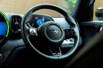 MINI COUNTRYMAN 1.5 Cooper Exclusive SUV 5dr Petrol Steptronic Euro 6 (s/s) (136