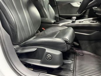 AUDI A4 3.0 TDI V6 S line Saloon 4dr Diesel Tiptronic quattro Euro 6 (s/