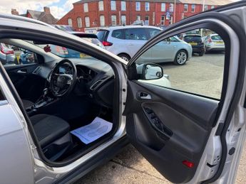FORD FOCUS 2.0 TDCi Titanium Estate 5dr Diesel Powershift Euro 6 (s/s) (150