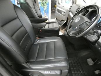 VAUXHALL Vivaro Life Electric 50kWh Elite MPV 5dr Electric Auto LWB (8 Seat, 7.4kW Charger) (1