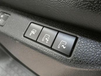 VAUXHALL Vivaro Life Electric 50kWh Elite MPV 5dr Electric Auto LWB (8 Seat, 7.4kW Charger) (1