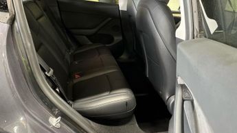 TESLA MODEL Y (Dual Motor) Long Range SUV 5dr Electric Auto 4WDE (384 bhp)