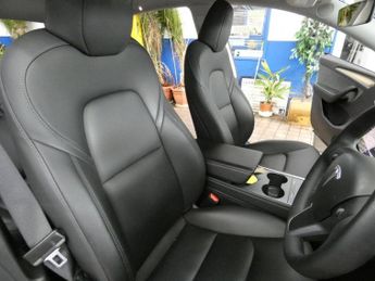 TESLA MODEL Y (Dual Motor) Long Range SUV 5dr Electric Auto 4WDE (384 bhp)
