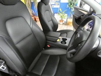 TESLA MODEL Y (Dual Motor) Long Range SUV 5dr Electric Auto 4WDE (384 bhp)