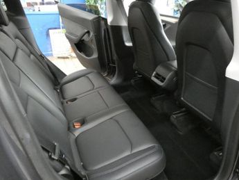 TESLA MODEL Y (Dual Motor) Long Range SUV 5dr Electric Auto 4WDE (384 bhp)