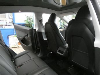 TESLA MODEL Y (Dual Motor) Long Range SUV 5dr Electric Auto 4WDE (384 bhp)