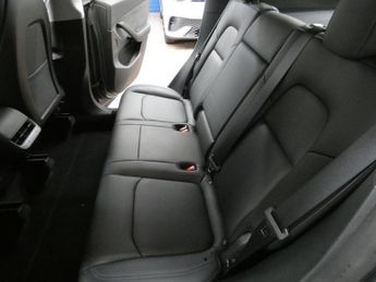 TESLA MODEL Y (Dual Motor) Long Range SUV 5dr Electric Auto 4WDE (384 bhp)