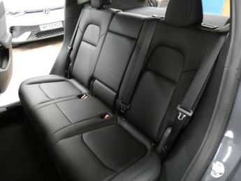 TESLA MODEL Y (Dual Motor) Long Range SUV 5dr Electric Auto 4WDE (384 bhp)