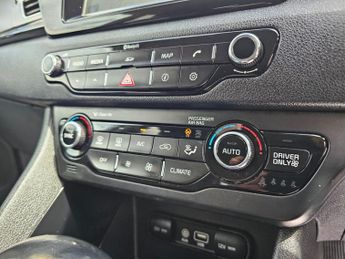 KIA NIRO AUTOMATIC 1.6h GDi 2 SUV 5dr Petrol Hybrid DCT Euro 6 (s/s) (139