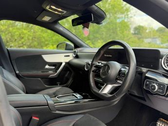 MERCEDES-BENZ CLA 1.3 CLA250e 15.6kWh AMG Line (Executive) Shooting Brake 5dr Petr