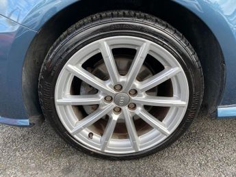 AUDI A1 1.4 TFSI S line Hatchback 3dr Petrol S Tronic Euro 6 (s/s) (125 