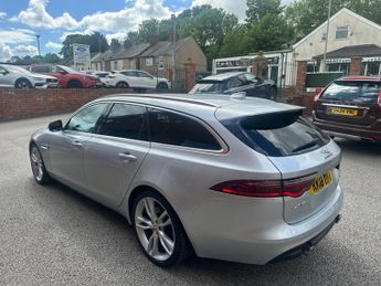 JAGUAR XF 3.0d V6 Portfolio Sportbrake 5dr Diesel Auto Euro 6 (s/s) (300 p