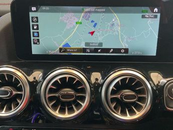 MERCEDES-BENZ EQA EQA 250 66.5kWh AMG Line SUV 5dr Electric Auto (190 ps)
