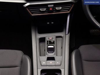 CUPRA FORMENTOR 1.4 eHybrid 12.8kWh V1 SUV 5dr Petrol Plug-in Hybrid DSG Euro 6 