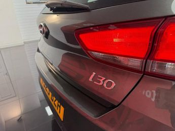 HYUNDAI I30 1.0 T-GDi MHEV SE Connect Hatchback 5dr Petrol Hybrid DCT Euro 6