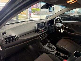 HYUNDAI I30 1.0 T-GDi MHEV SE Connect Hatchback 5dr Petrol Hybrid DCT Euro 6