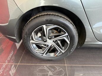HYUNDAI I30 1.0 T-GDi MHEV SE Connect Hatchback 5dr Petrol Hybrid DCT Euro 6