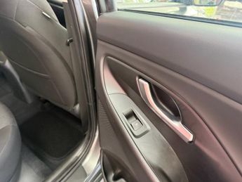 HYUNDAI I30 1.0 T-GDi MHEV SE Connect Hatchback 5dr Petrol Hybrid DCT Euro 6