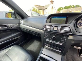 MERCEDES-BENZ E-CLASS 2.1 E250 CDI AMG Line (Premium) Cabriolet 2dr Diesel G-Tronic+ E