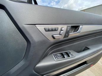 MERCEDES-BENZ E-CLASS 2.1 E250 CDI AMG Line (Premium) Cabriolet 2dr Diesel G-Tronic+ E