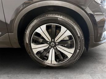 VOLVO C40 Recharge 69kWh Plus SUV 5dr Electric Auto (231 ps)