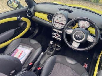 MINI CONVERTIBLE 1.6 Cooper Convertible 2dr Petrol Manual Euro 4 (120 ps)
