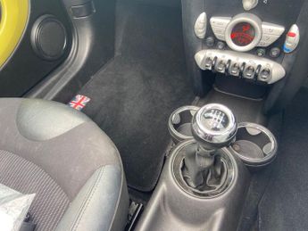 MINI CONVERTIBLE 1.6 Cooper Convertible 2dr Petrol Manual Euro 4 (120 ps)