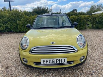 MINI CONVERTIBLE 1.6 Cooper Convertible 2dr Petrol Manual Euro 4 (120 ps)