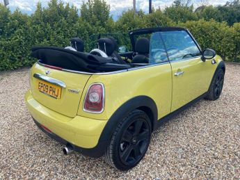 MINI CONVERTIBLE 1.6 Cooper Convertible 2dr Petrol Manual Euro 4 (120 ps)