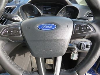 FORD GRAND C-MAX 1.5 TDCi Zetec MPV 5dr Diesel Powershift Euro 6 (s/s) (120 ps)