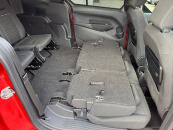 FORD GRAND TOURNEO CONNECT 1.6 EcoBoost Titanium MPV 5dr Petrol Powershift Euro 5 (150 ps)