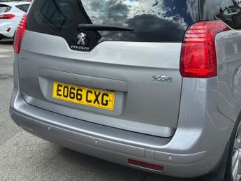PEUGEOT 5008 1.6 BlueHDi Allure MPV 5dr Diesel Manual Euro 6 (s/s) (120 ps)