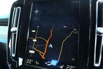 VOLVO XC40 2.0 D3 R-Design SUV 5dr Diesel Auto Euro 6 (s/s) (150 ps)