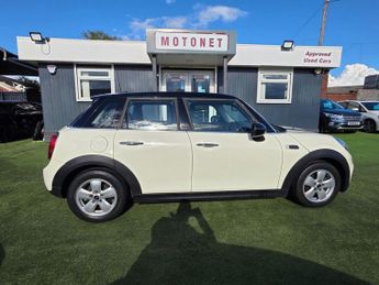 MINI HATCH 1.5 Cooper Hatchback 5dr Petrol AUTOMATIC Euro 6 (s/s) (136 ps)
