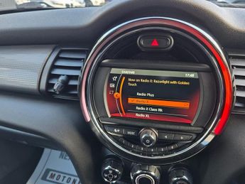 MINI HATCH 1.5 Cooper Hatchback 5dr Petrol AUTOMATIC Euro 6 (s/s) (136 ps)