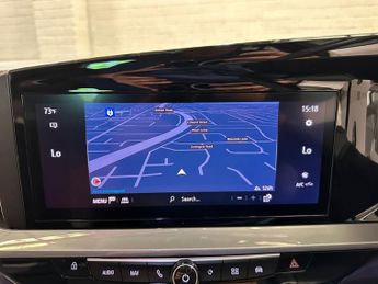 VAUXHALL MOKKA ELECTRIC 50kWh Elite Premium SUV 5dr Electric Auto (136 ps)