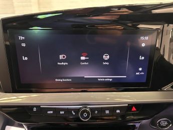 VAUXHALL MOKKA ELECTRIC 50kWh Elite Premium SUV 5dr Electric Auto (136 ps)