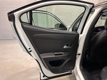 VAUXHALL MOKKA ELECTRIC 50kWh Elite Premium SUV 5dr Electric Auto (136 ps)