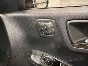 FORD KUGA 2.5 Duratec 14.4kWh Vignale SUV 5dr Petrol Plug-in Hybrid CVT Eu