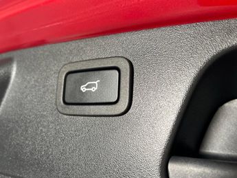 JAGUAR E-PACE 2.0 D204 MHEV R-Dynamic SE SUV 5dr Diesel Auto AWD Euro 6 (s/s) 