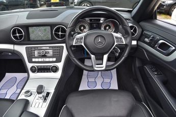 MERCEDES-BENZ SL 3.0 SL400 AMG Sport Convertible 2dr Petrol G-Tronic+ Euro 6 (s/s