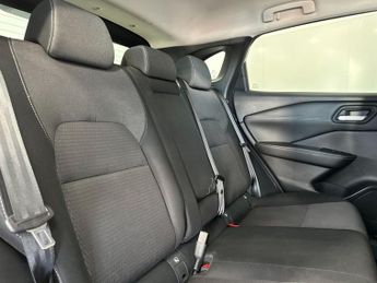 NISSAN QASHQAI 1.3 DIG-T MHEV N-Connecta SUV 5dr Petrol Hybrid Manual Euro 6 (s